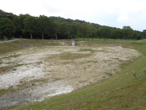 Hochwasserschutz - Regenwasserrückhaltbecken im niedersächsischen Leinebergland 