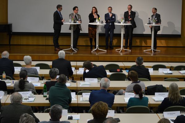 Workshop „Über den Tellerrand geschaut IV – Blick zurück nach vorne“ - Podiumsdiskussion